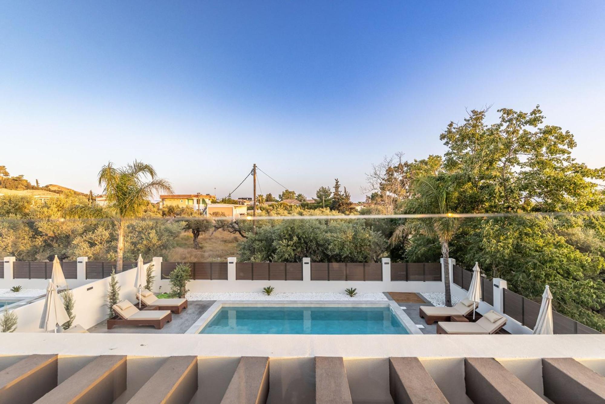 Villa Infinity - Private Pool, Close To Centre, By Zantewize Kalamákion